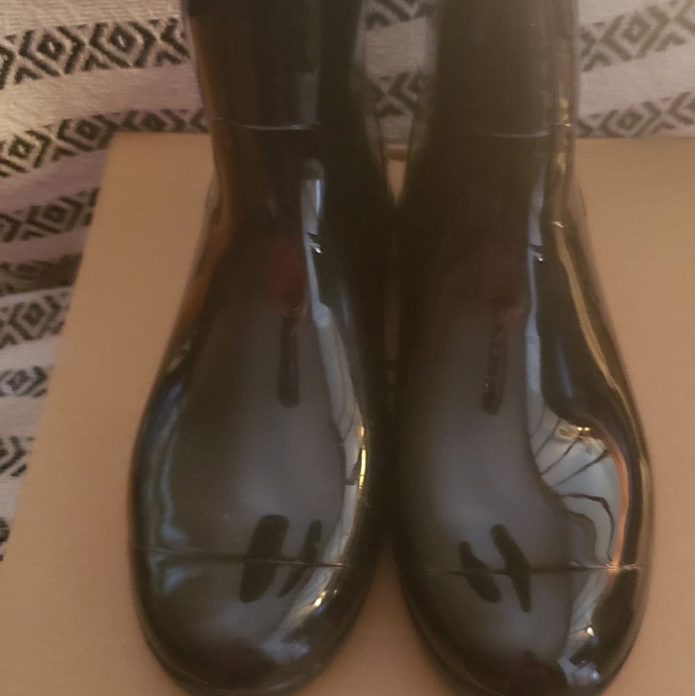 Black Ugg Rainboots